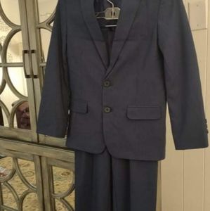 2 piece Izod lightly lined boys suit